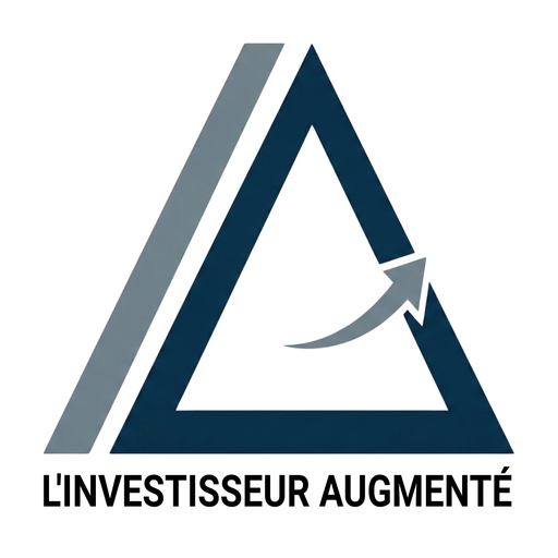Logo de L'Investisseur Augmenté : un triangle moderne bleu marine et gris avec une flèche ascendante intégrée, symbolisant la croissance financière. Le nom de la marque est inscrit en lettres capitales noires sous le symbole graphique.